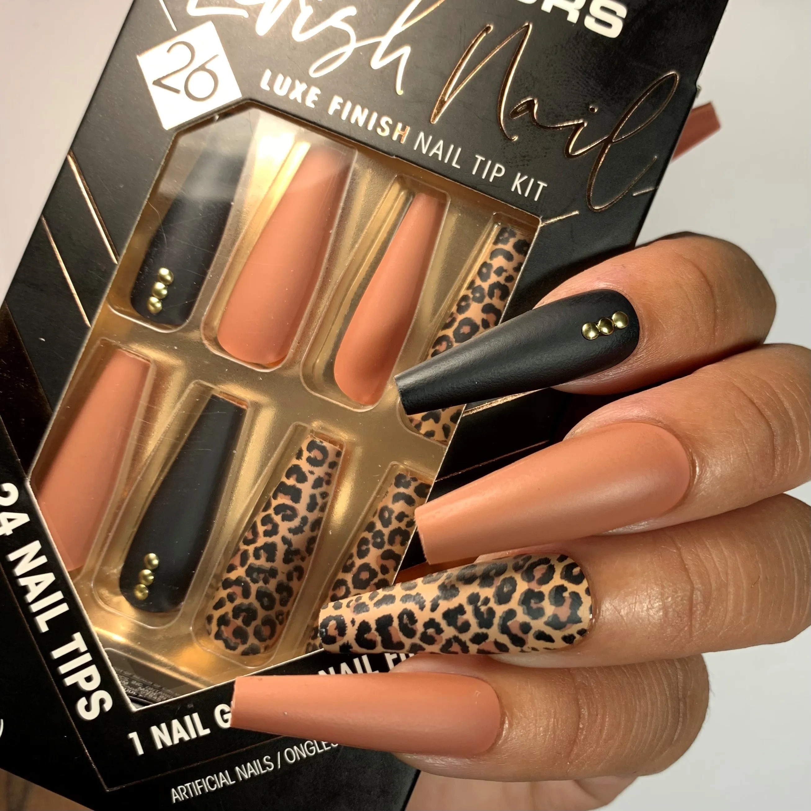 Lavish Nail Luxe Finish Nail Tip Kit (carded)